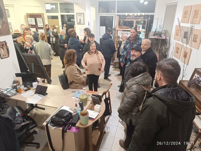 Πολυπληθής προσέλευση φιλότεχνου κοινού στην Έκθεση κολλάζ της Χρύσας Τέλιoυ ‘’Προσεγγίζοντας τον Σουρεαλισμό’’.